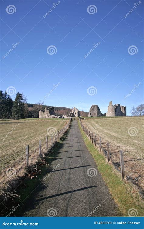 The Ruins of Kildrummy Castle Stock Photo - Image of lead, kildrummy ...