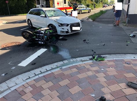 Pol Pdld Verkehrsunfall Mit Schwerverletztem Motorradfahrer Presseportal