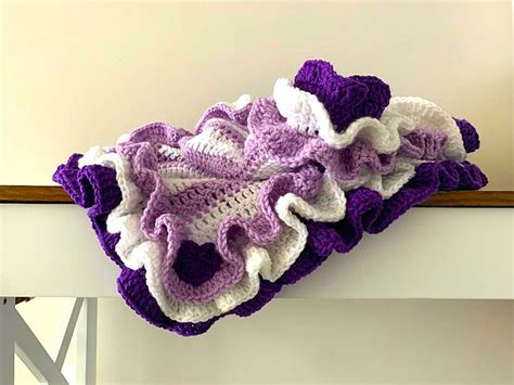 Ravelry Baby Blanket With Ruffle Pattern By Jtcreations