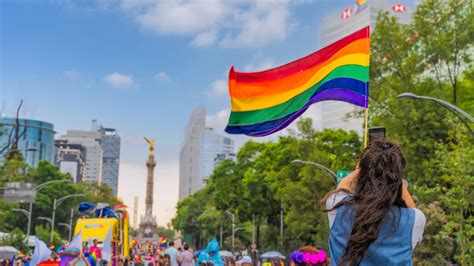 Celebrities Y Artistas Se Unen A La Marcha Lgbt Conoce Qui Nes