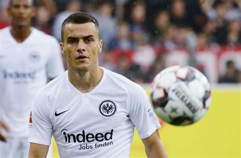 VfB Stuttgart Gegen Eintracht Frankfurt Warum Filip Kostic Bei Der