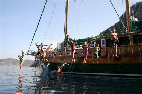 10 Reasons For Sailing Vacation - MEDSAIL HOLIDAYS AB