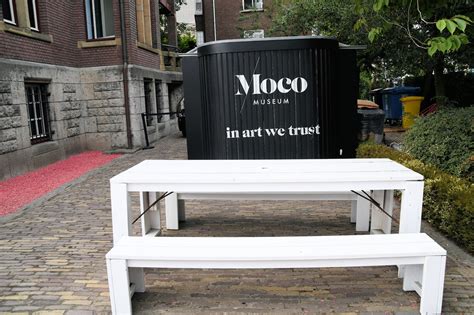 DIOSA SI UNA NUEVA VISIÓN DE ÁMSTERDAM EL MUSEO MOCO Y EL FESTIVAL DEL ORGULLO GAY Reino de