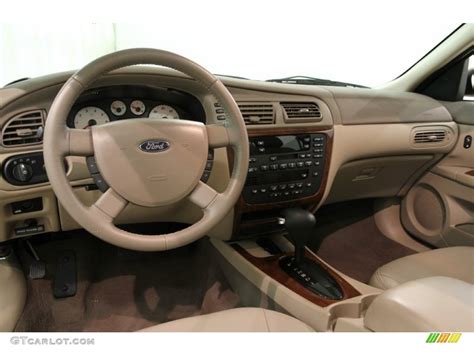 2004 Ford Taurus SEL Sedan Dashboard Photos GTCarLot