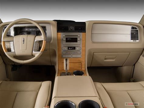 2008 Lincoln Navigator: 11 Interior Photos | U.S. News