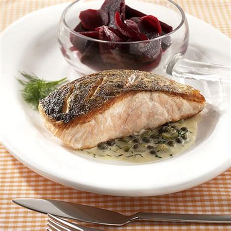 Graved Lachs Mit Senf Dill Sauce Rezept Essen Und Trinken