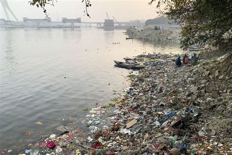 La Contaminación Del Agua Hará Aumentar Su Escasez