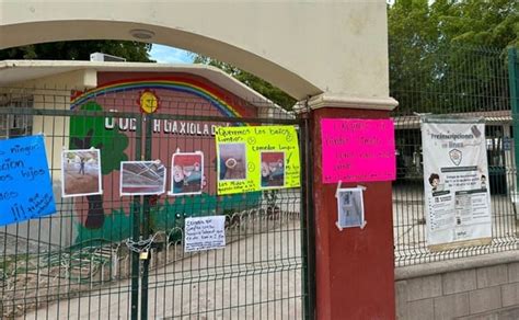 Padres De Familia Protestas Por Condiciones Insalubres De Jard N De