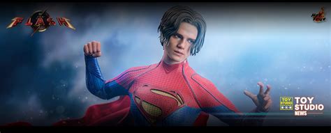 Hot Toys The Flash Supergirl Fashiontoymedia