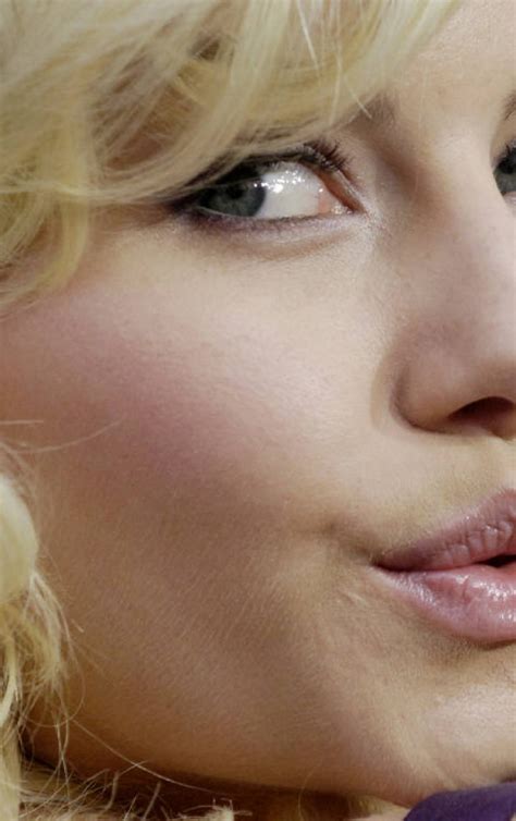 X Resolution Elisha Cuthbert Hot Lip Pic X Resolution Wallpaper Wallpapers Den