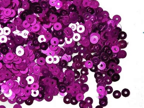 Magenta Pink Metallic Circular Plastic Sequins Metallic Sequins मेटल