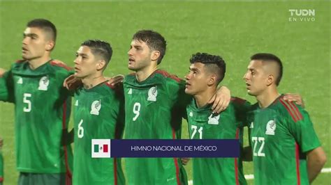 Con el pie derecho Se entona el himno de México en la era Cocca