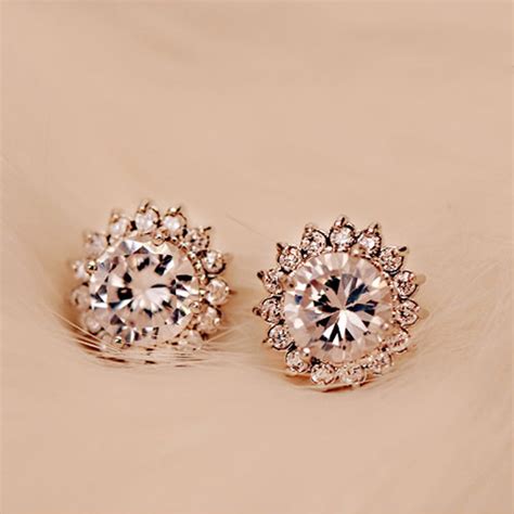 Beautiful Flower Shiny Zircon Stone Stud Earring For Wedding Party