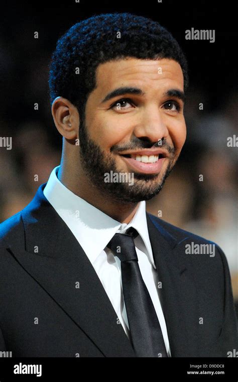 Drake at the juno awards hi-res stock photography and images - Alamy