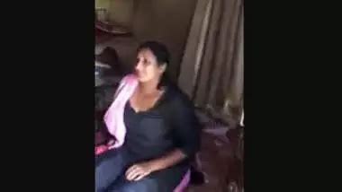 Mallu Bhabi Showing Her Self Hot Indians Porn