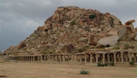 12 Monuments at Hampi, Hampi Sculptures and Monuments - Treebo