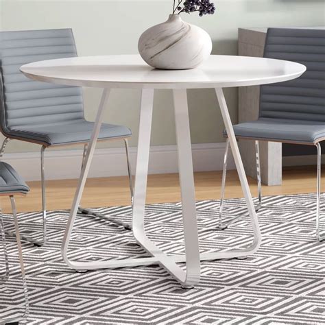 51 Round Dining Tables That Save on Space But Never Skimp on Style