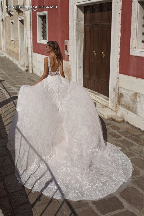 Pinella Passaro Bridal Collection Venice Collection