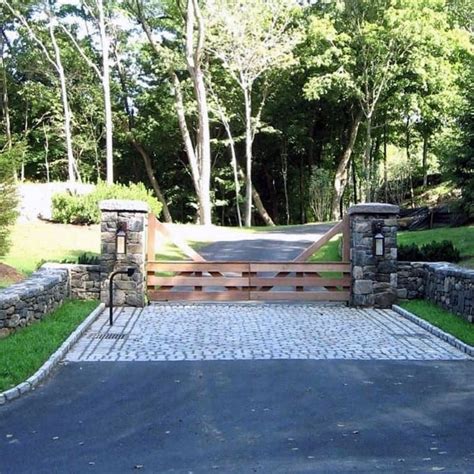 Top 60 Best Driveway Gate Ideas - Wooden And Metal Entrances