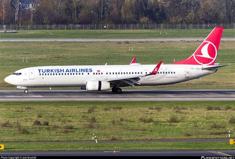 TC JYC Turkish Airlines Boeing 737 9F2ER WL Photo By Jost Gruchel ID