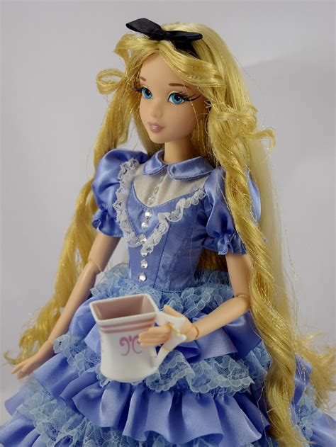 Limited Edition Alice In Wonderland 17 Doll Disney Store Ebay Purchase Deboxed