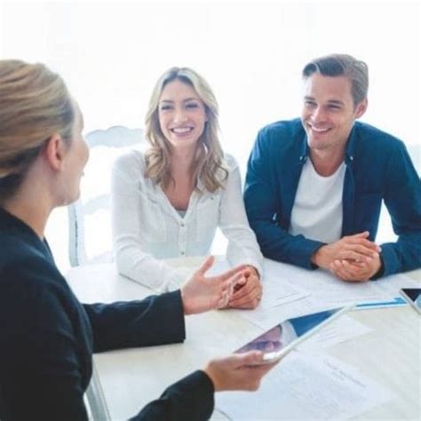 Relationship Banker Job Description: Salary, Duties & More