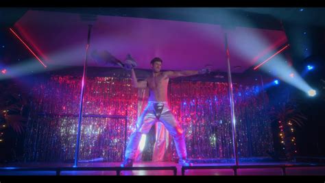 AusCAPS Tom Hopper Nude In The Umbrella Academy 4 01 The Unbearable Tragedy Of Getting What