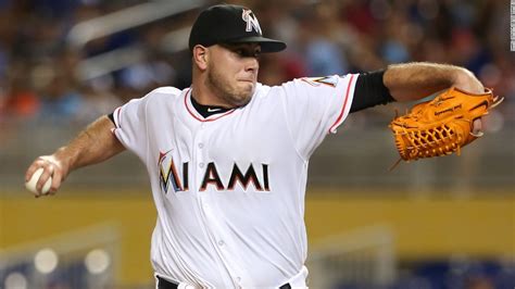 Miami Marlins pitcher Jose Fernandez dies in boat crash - CNN