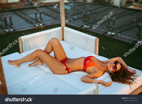 Beautiful Brunette Posing Bikini On Sun Stock Photo 1075451114 Shutterstock