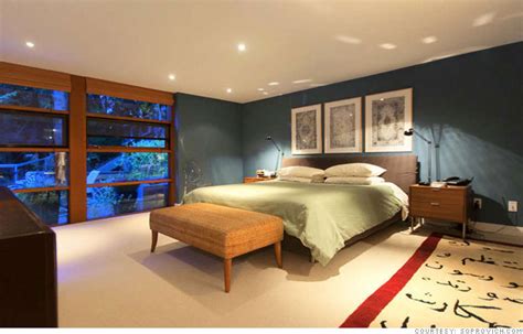 Buy Edward Cullen's Twilight house - Bedroom (6) - CNNMoney.com