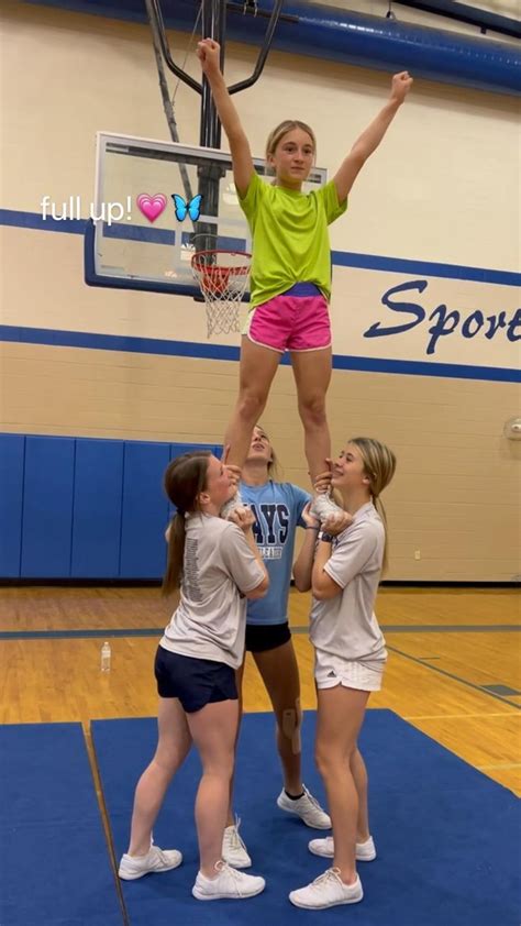 Easy Cheer Stunts Cheer Moves Cheerleading Workout Cheer Dance