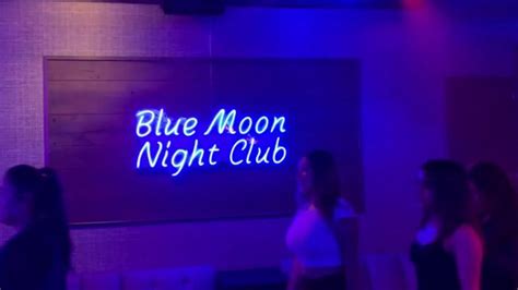 BLUE MOON VIRGINIA LOUNGE Updated January 2025 25 Photos 7201