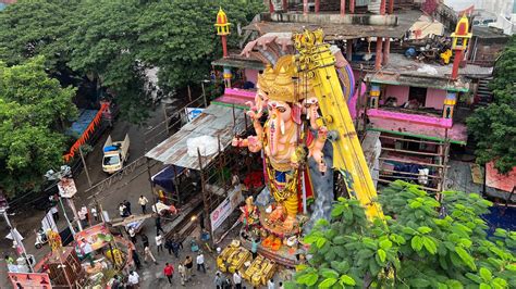 Khairatabad Ganesh Biggest Ganesh Lifting With Crane