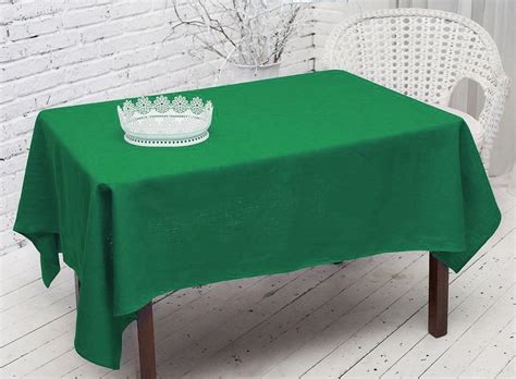 Ткань для скатерти: как выбрать подходящий вариант?