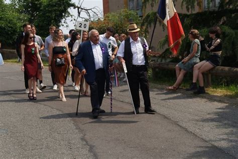 Une belle journée de retrouvailles pour les classes en 3 Meys 69610