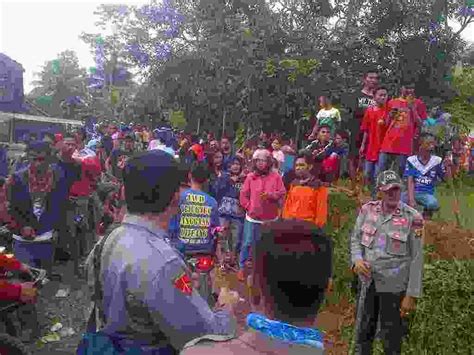 Hindari Longsor Susulan Akses Masuk Lokasi Bencana Banjir Cisalak Di