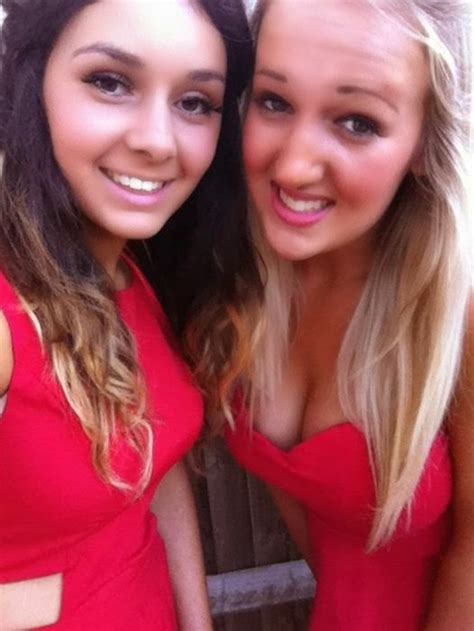 Poitrines du Web Dose quotidienne de gros seins Photos blonde à forte poitrine