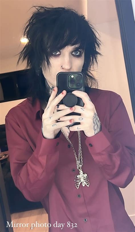 Johnnie Guilbert Johnnie Guilbert Hot Emo Guy Hot Emo Guys