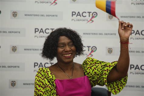 La Fiscalía de Colombia imputa nuevos cargos a la exministra de