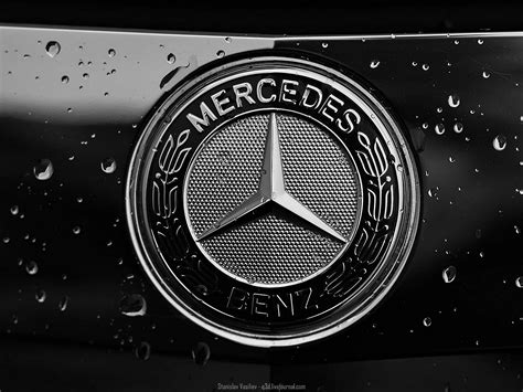 Black Mercedes Benz Logo Wallpapers - Free Black Mercedes Benz Logo ...