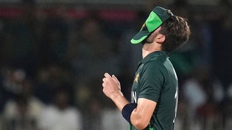 Video Shaheen Shah Afridi Cried Bitterly After Pakistans Defeat Even