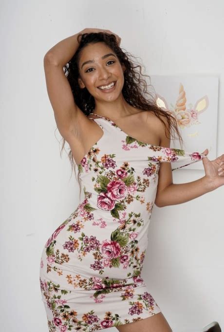 Sarah Lace Nude XXX Pics PornPics