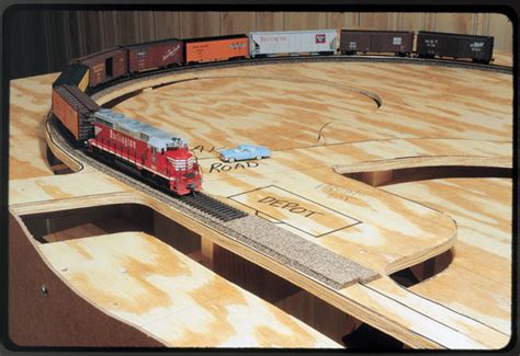 Build A Table For A Small Model Railroad ModelRailroader