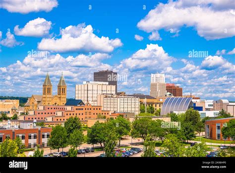 Downtown akron ohio skyline hi-res stock photography and images - Alamy