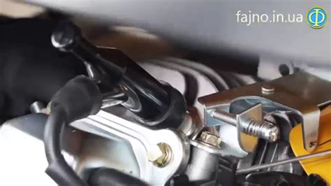 Замена свечи зажигания на генераторе - YouTube