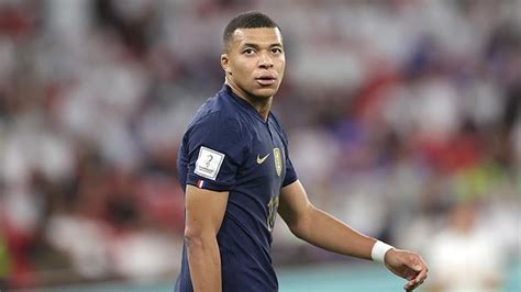 Mbappe Yi Hangi Tak Mda G Rmek Stersiniz