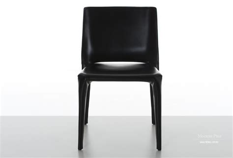 Стул с обивкой 422 BULL с металлическим каркасом, Cassina - Мебель МР