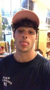 OMG He S Naked UHGAIN Noah Centineo OMG BLOG