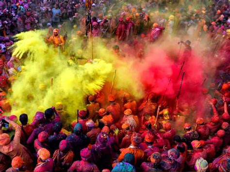 Happy Holi 2024 Top 50 Wishes Messages Quotes Images And Greetings To Share With Your Loved