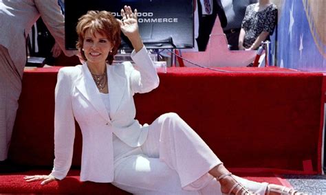 Murió la actriz Raquel Welch a sus 82 años considerada sex symbol de los años sesenta y setenta